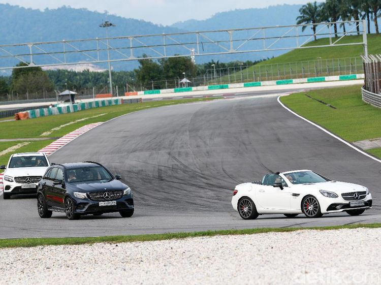 Sensasi Mobil Balap Mercedes-AMG Seri 43