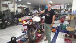 Naik Motor, Pasutri AS Mampir ke Indonesia