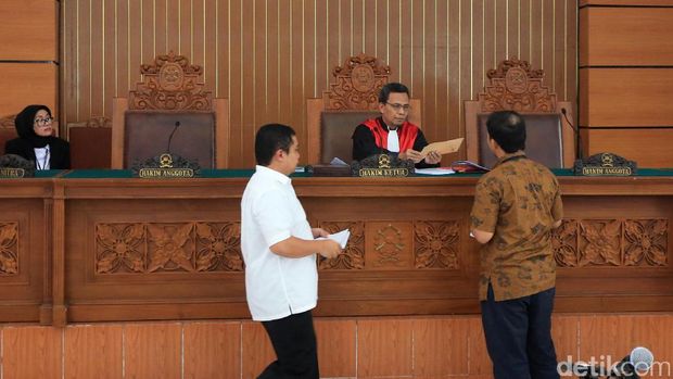  Sidang praperadilan tersangka dugaan korupsi SKL BLBI Syafruddin Arsyad Temenggung di Pengadilan Negeri Jakarta Selatan, Senin (15/5/2017)