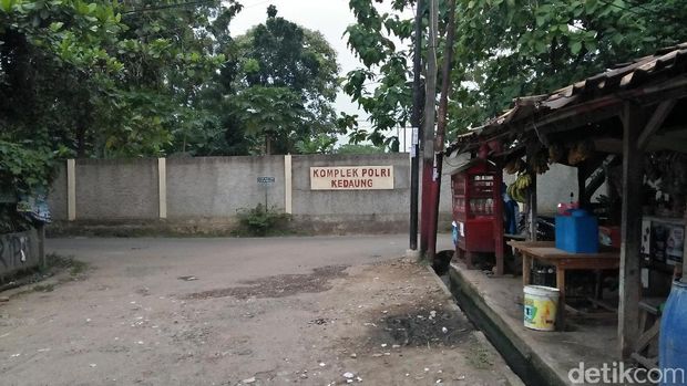 Wilayah rumah politisi PKS Jazuli Juwaini tak jauh dari Kompleks Polri di Tangsel.