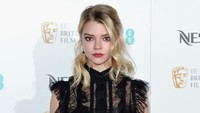 Taylor-Joy juga pernah tampil di film horor The Witch pada 2015. Foto: Jeff Spicer/Getty Images