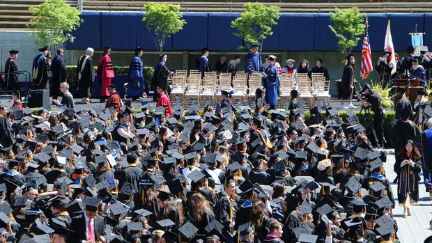Di Depan 30 Ribu Civitas Berkeley, Todung Raih Haas Award