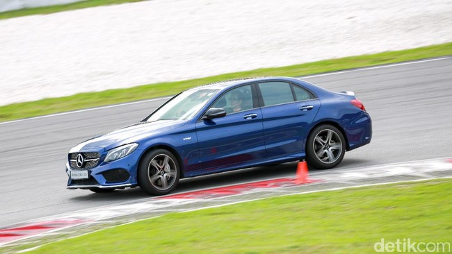 Foto: Mercedes-Benz Foto: Mercedes-Benz
