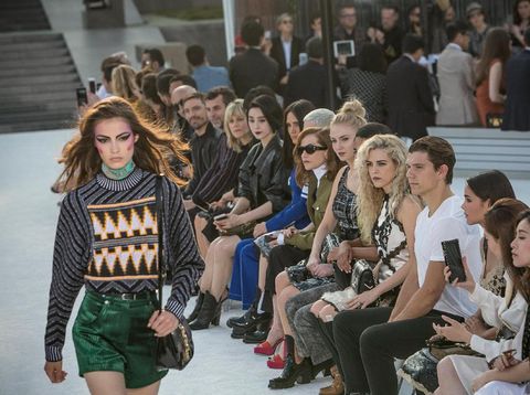 Inspirasi Jepang & David Bowie di Koleksi Louis Vuitton Cruise 2018