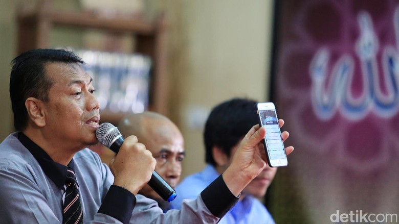 Pengacara Sebut Hubungan Habib Rizieq dengan Firza Sebatas Guru-Murid Pengacara Sebut Hubungan Habib Rizieq dengan Firza Sebatas Guru-Murid