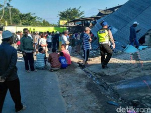 Jasa Raharja Serahkan Santunan Korban Kecelakaan Bus di Magelang