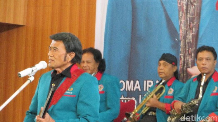 Aksi Rhoma Sampaikan Visi Misi Partai Idaman Lewat Irama Dangdut