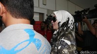 Firza Husein diperiksa oleh penyidik Direktorat Reskrimsus Polda Metro Jaya terkait kasus dugaan pornografi baladacintarizieq.