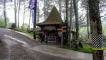 Rumah Joglo Terbalik Berusia 200 Tahun di Dago