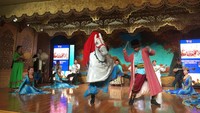Foto: Selain main ke Museum Bordir, kamu juga bisa wisata ke Muqam Heritage Center. Ada pertunjukan menarik yang dapat kamu saksikan (Is Mujiarso/detikTravel)