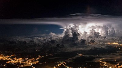 Terpukau Jepretan Langit dari Kamera Pilot