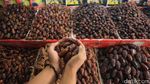 Jelang Ramadan, Impor Kurma Melambung