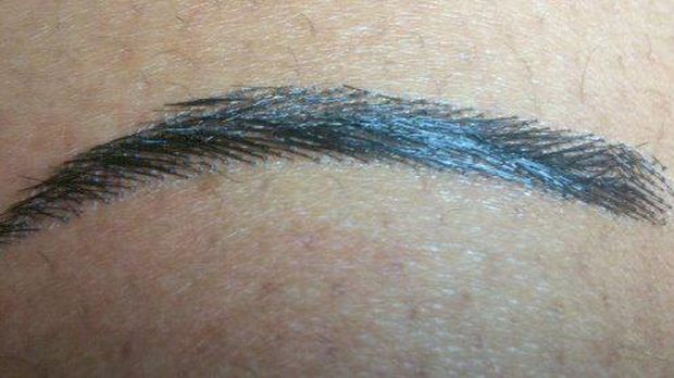 Kini Ada Wig Khusus Alis yang Bisa Persingkat Waktu Dandanmu