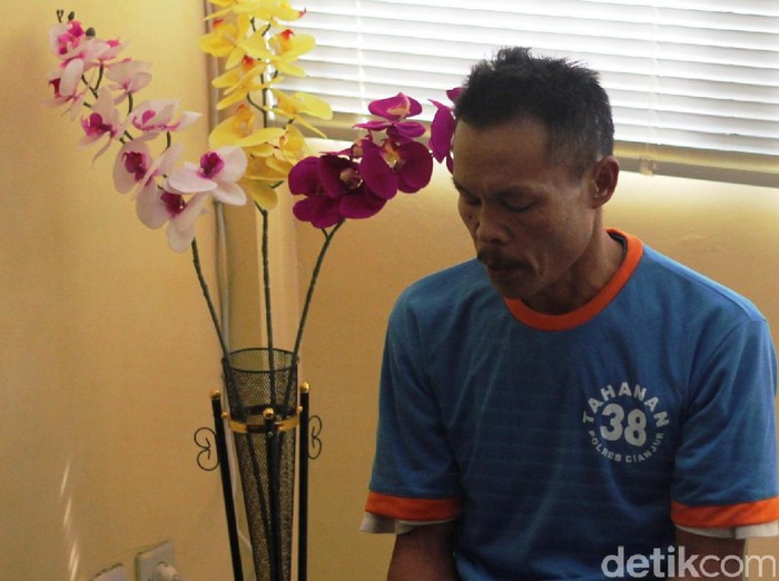 Cuhat Didin setelah Ditahan Lebih dari 50 Hari karena Cari Cacing