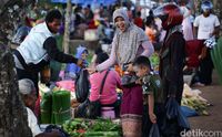 Pedagangnya multikultur.