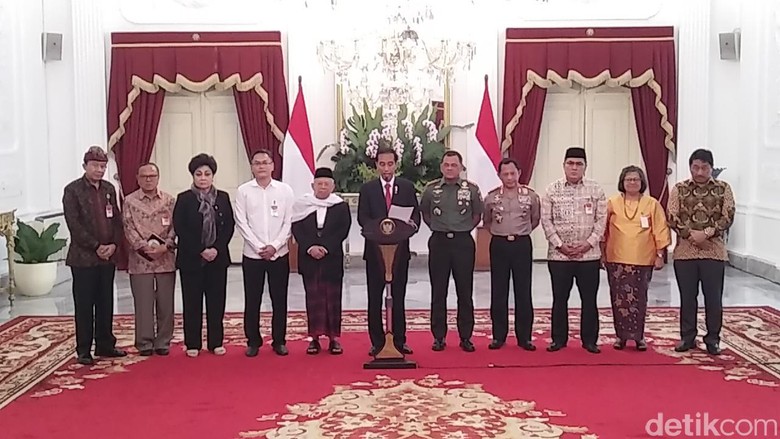 Jokowi: Panglima TNI dan Kapolri, Tindak Tegas Pengganggu Persatuan Jokowi: Panglima TNI dan Kapolri, Tindak Tegas Pengganggu Persatuan