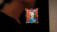 Lukisan kelima yang termahal yakni Femme Assise, Robe Bleu (Seated Woman in Blue Dress) menampilkan salah satu potret dari kekasih Picasso yang bernama, Dora Maar dengan harga Rp 598 miliar.  Foto: BBC