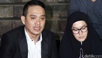 Mereka menggelar jumpa pers tersebut di kawasan Jagakarsa, Jakarta Selatan, Senin (15/5/2017) malam. Foto: Noel/detikHOT