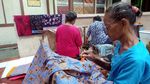 Kartini-Kartini Perajin Batik dari Solo