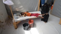 Organisasi Kesehatan Dunia (WHO) mengatakan 7,6 juta penduduk Yaman berada di wilayah yang berisiko tinggi tertular kolera. REUTERS/Abduljabbar Zeyad.