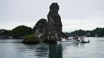 Yang Unik di Raja Ampat; Batu Pensil dan Batu Wajah