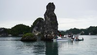 Batu-batu yang menonjol ini menjadi tujuan utama wisatawan. Ada batu pensil karena bentuk runcing seperti pensil (Masaul/detikTravel)‎