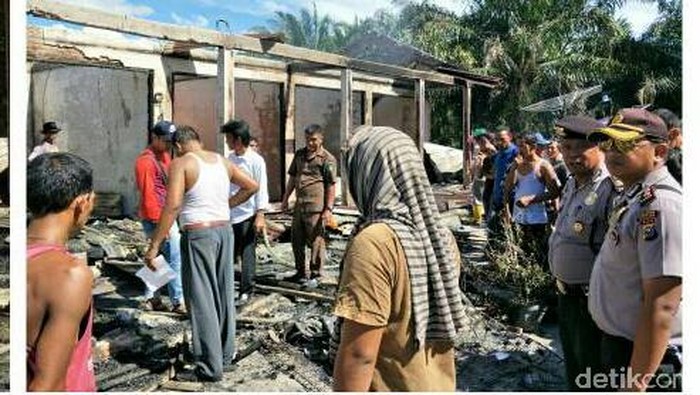Kebakaran di Bengkalis Riau, 7 Kios Hangus dan Seorang Bayi Tewas