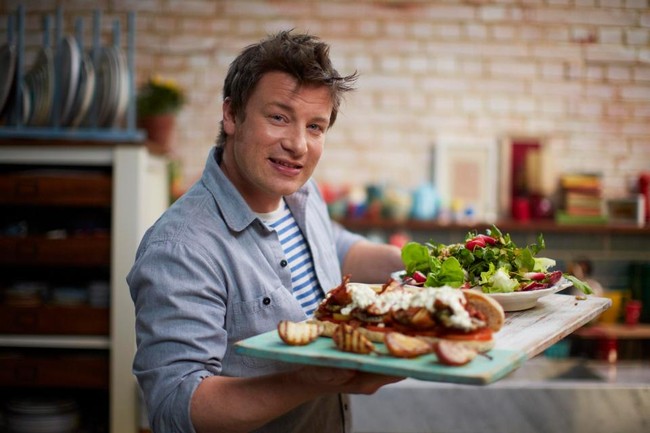 Agar Tak Buang-buang Makanan, Ikuti Tips Masak dari Jamie Oliver (2)
