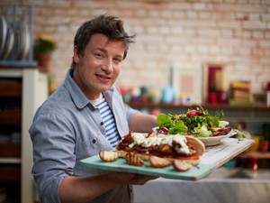Jika Diminta Masak Untuk Donald Trump, Ini yang Akan Dilakukan Jamie Oliver