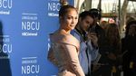 Pesona Jennifer Lopez yang Tak Pernah Pudar