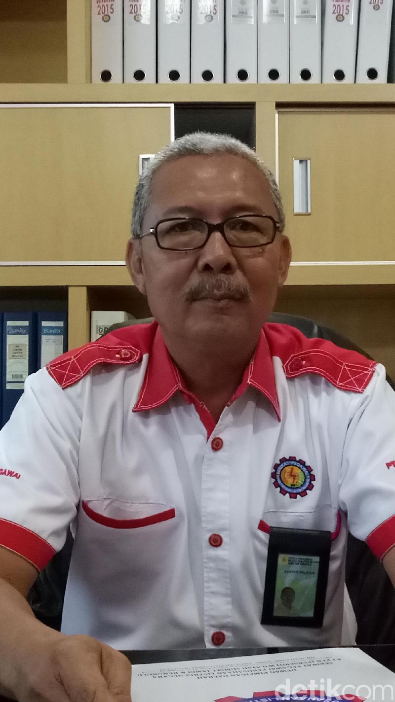 Gugat Larangan Kawin Sekantor, Pemohon: Jangan Sampai Kumpul Kebo Gugat Larangan Kawin Sekantor, Pemohon: Jangan Sampai Kumpul Kebo