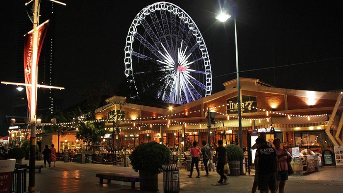 Mal Dengan Konsep Terbuka Paling Keren di Bangkok