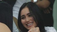 Wanita kelahiran 20 Juni 1992 itu tampak cantik dengan polesan makeup natural. Pool/Ismail/detikFoto.