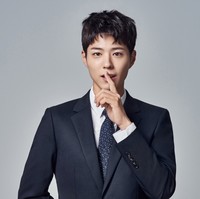 Penampilan Park Bo Gum memang selalu mencuri perhatian para penggemarnya. Aktor berusia 24 tahun ini dikenal memiliki wajah yang tampan dan membuat hati wanita berdesir. Foto: ist.