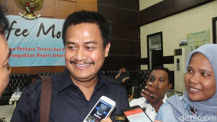 Ketua PN Jakut yang juga hakim ketua sidang perkara Ahok, Dwiarso Budi Santiarto memberikan keterangan kepada wartawan, Rabu (17/5/2017)