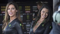 Nah, jelang MotoGP Catalunya 2017 yang dijadwalkan bergulir pada 11 Juni mendatang, sebuah partai politik di provinsi Catalunya, Spanyol Iniciative per Catalunya Verds (ICV) bakal melarang mereka berdiri di samping motor pada seri MotoGP di Sirkuit Catalunya, Barcelona. Mirco Lazzari gp/Getty Images.