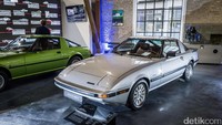 Ini dia Mazda RX-7. Mobil ini dimiliki oleh Felix Wankel, insinyur Jerman, penemu mesin pembakaran dengan sistem rotary. Mobil-mobil ini bisa ditemui di Museum Mazda yang baru dibuka di Augsburg, Jerman. Foto: Mazda via Newspress