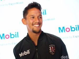 Irfan Bachdim Kepincut Ferrari Enzo