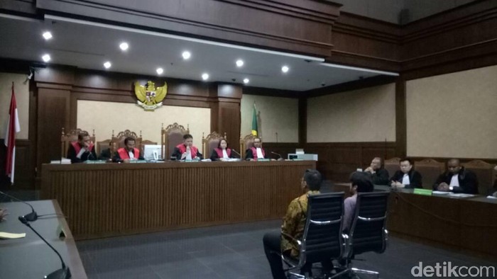 Suap Proyek Bakamla, Anak Buah Fahmi Darmawansyah Divonis 1,5 Tahun