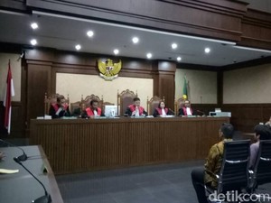 Suap Proyek Bakamla, Anak Buah Fahmi Darmawansyah Divonis 1,5 Tahun