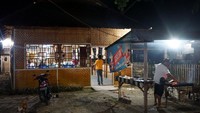 detikTravel beberapa pekan lalu berkunjung ke Kabupaten Pohuwato, Gorontalo. detikTravel pun menyambangi Rumah Makan Pidis untuk menyicipi kuliner khas Gorontalo. Rumah makan ini terletak di Desa Marisa Utara, depan Kantor Kecamatan Marisa (Wahyu/detikTravel)