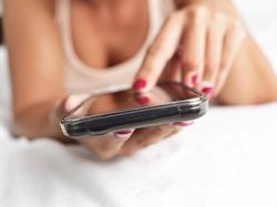 Istri Saya Chat Janjian Ngamar dengan PIL, Apakah Sudah Bisa Kena Pasal Zina?