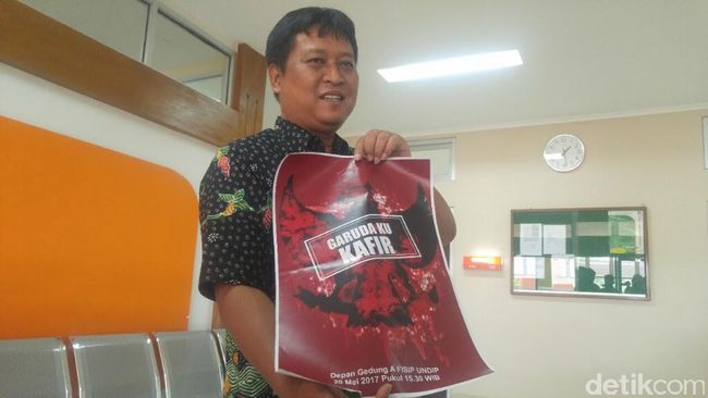 Poster Provokatif tentang Pancasila Ditemukan di Undip 