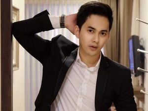 Terbelalak Lihat Dada Dinda Syarif, Netizen Jijik dengan Kiki Farel