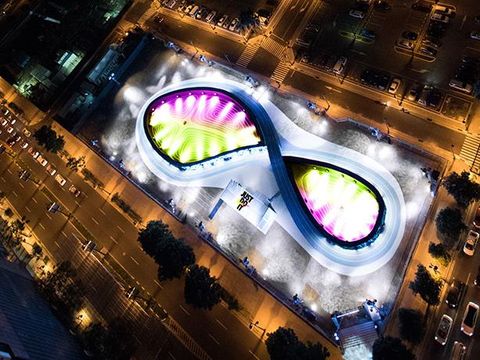 Mimpi Para Runner, Bisa Lomba Lari di Stadion Super Canggih Ini