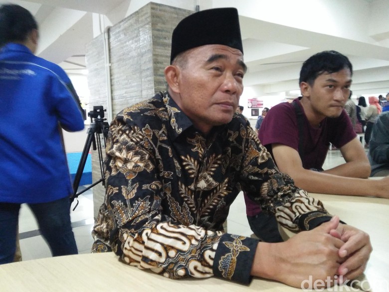Penjelasan Utuh Mendikbud tentang Sekolah 8 Jam Sehari Penjelasan Utuh Mendikbud tentang Sekolah 8 Jam Sehari
