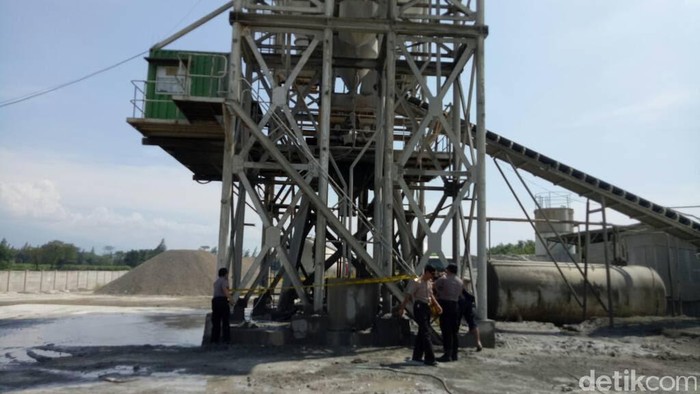 Warga Kediri tuntut  Pabrik Beton tutup