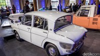 Mazda Carol tahun 1962. Mobil kecil yang bisa menampung 4 orang dewasa dengan nyaman. Foto: Mazda via Newspress