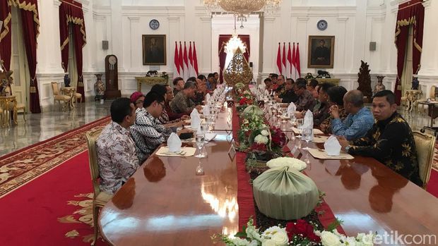 Jokowi bertemu pemred media / 