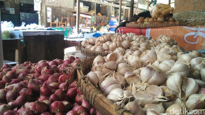Sejumlah sembako seperti bawang merah, telor, cabai rawit mulai naik di sejunlah pasar di Bantul